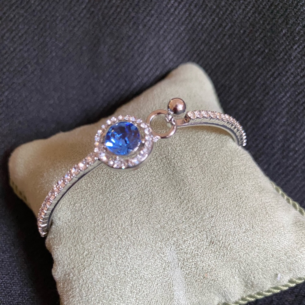 Rhinestone Bracelet - Picture 3 of 5